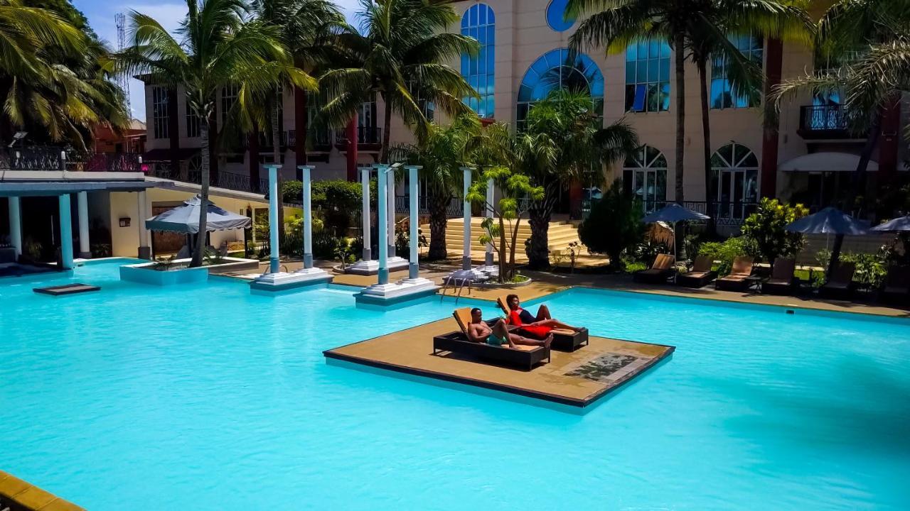 Le Grand Hotel Diego Antsiranana Exteriör bild